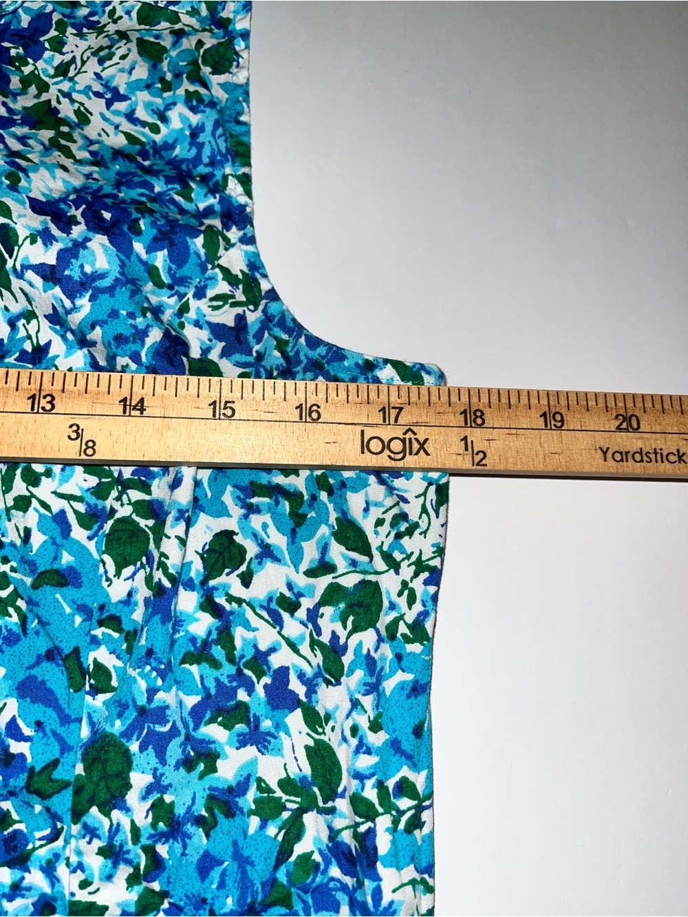 Talbots Sleeveless Faux Wrap Blouse Blue Green Floral Surplice Top Size 12 - Picture 6 of 11